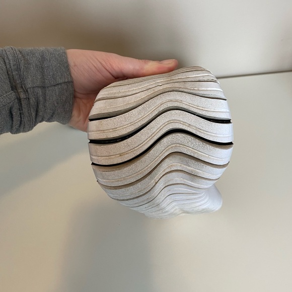 8 NIKE Natural Motion Offset Running Shoes - Picture 4 of 7